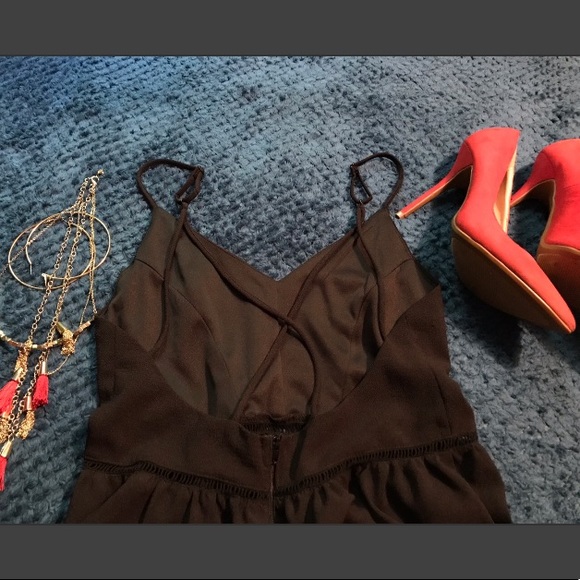 Black short romper with cross straps in back - Picture 2 of 2